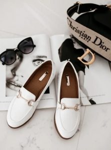 Zapatos de mujer blancos para todos los días